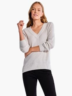 Waffle Stitch V-Neck Sweater CREAM